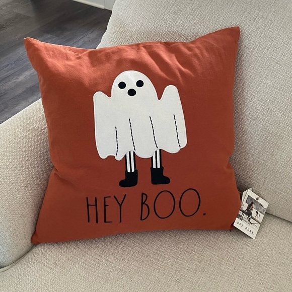 👻Rae Dunn HEY BOO large throw pillow - Picture 1 of 3
